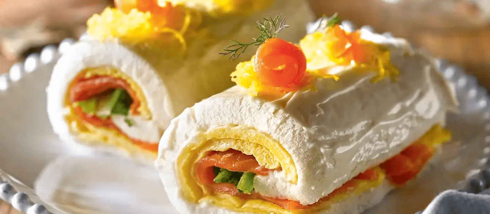 Rollitos de tortilla y salmón Rollitos de tortilla y salmón