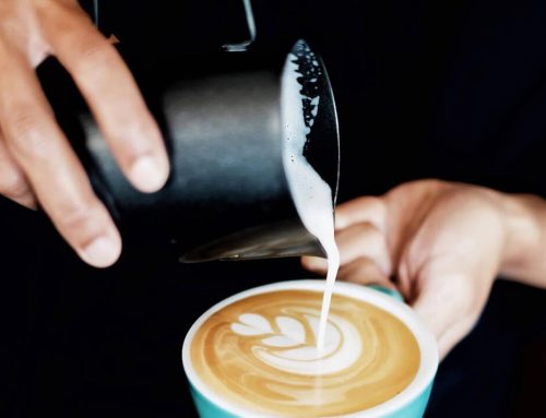 Diferencia entre leche barista y normal en hostelería